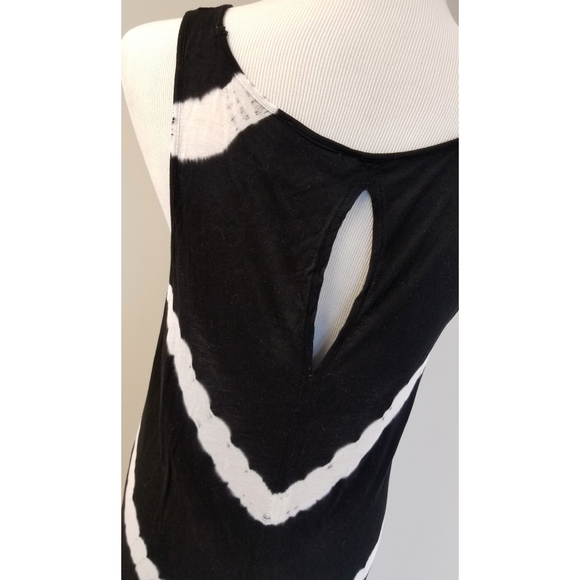 DKNY Tie Dye Sharkbite Tank - Picture 5 of 6